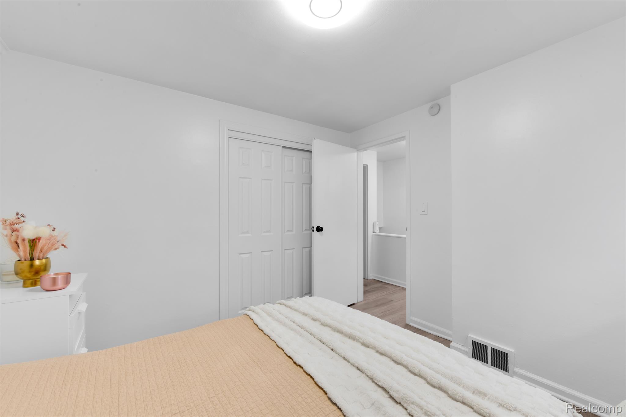 1668 GRAEFIELD Road 64