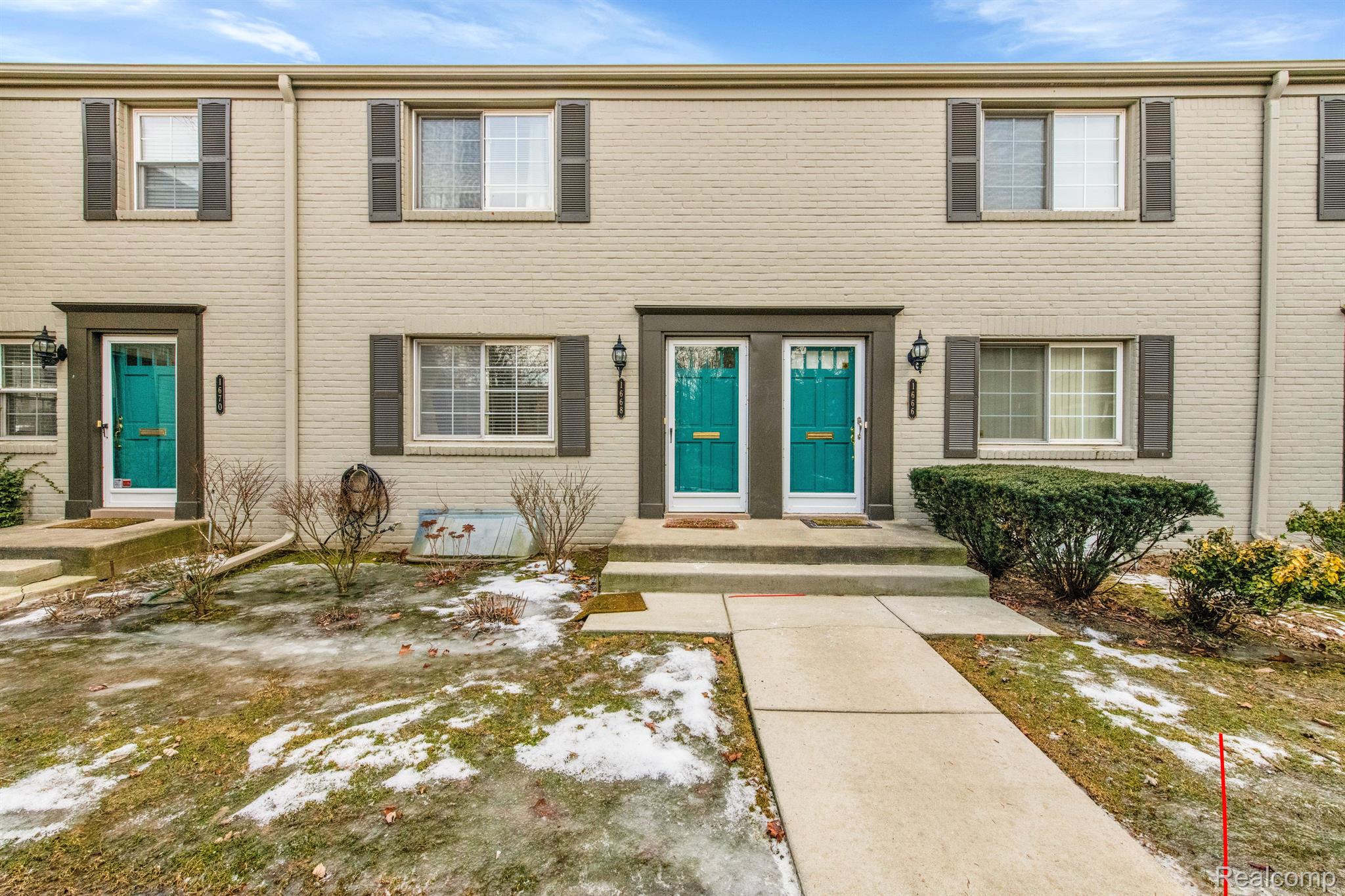 1668 GRAEFIELD Road 64