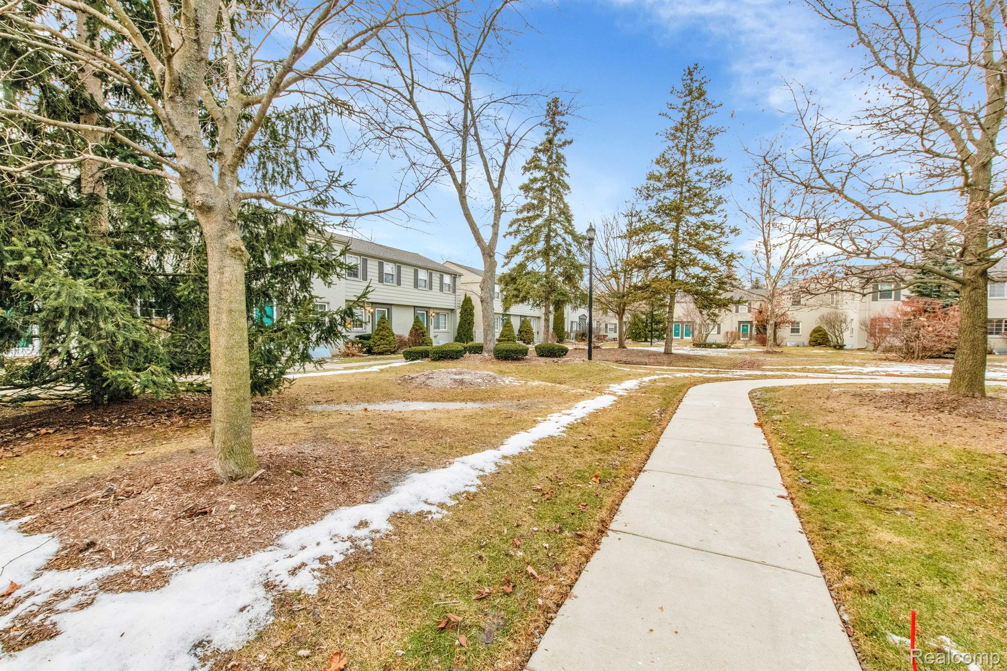 1668 GRAEFIELD Road 64
