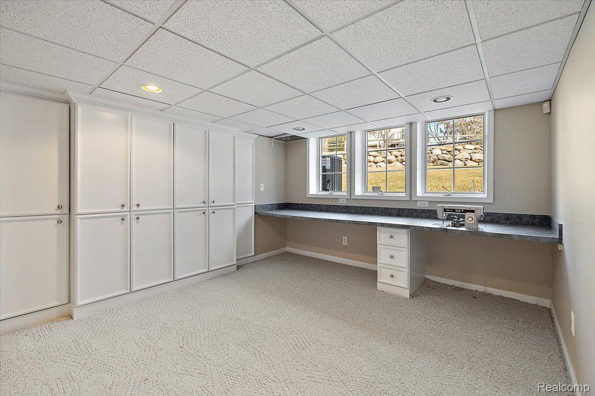 1682 MAPLE CREEK