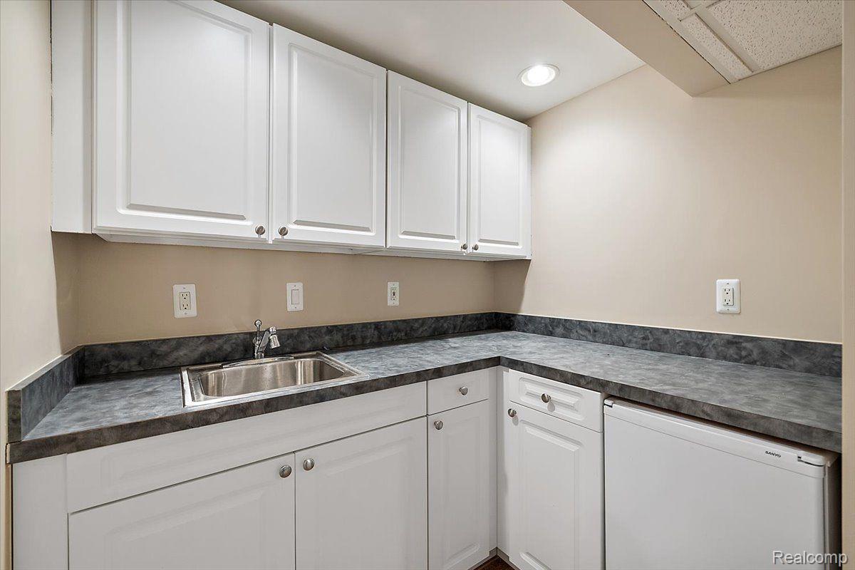 1682 MAPLE CREEK