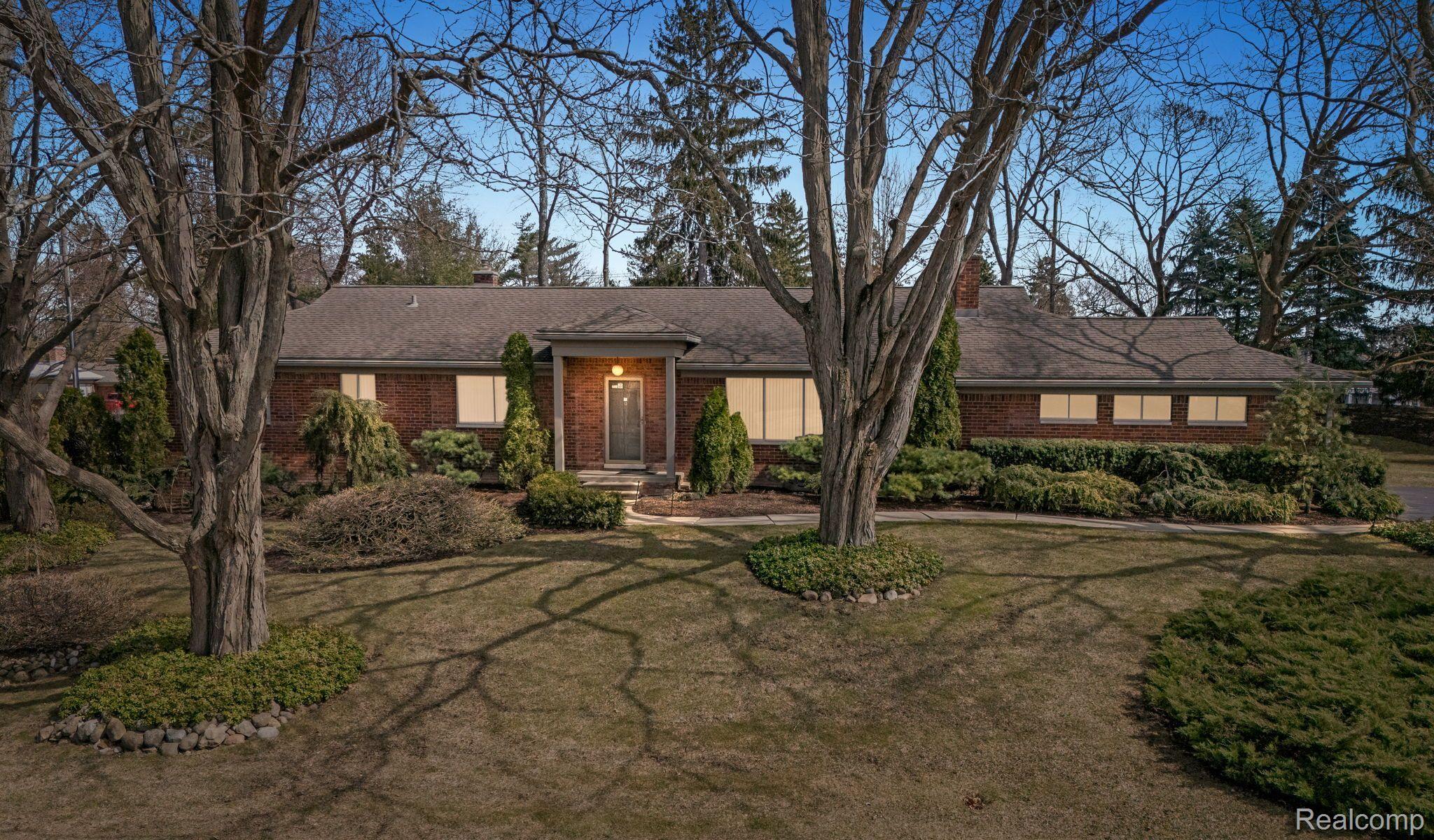 5889 ORCHARD BEND Road
