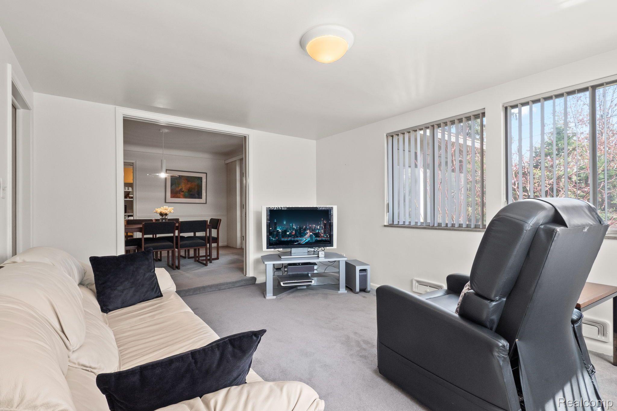 5889 ORCHARD BEND Road