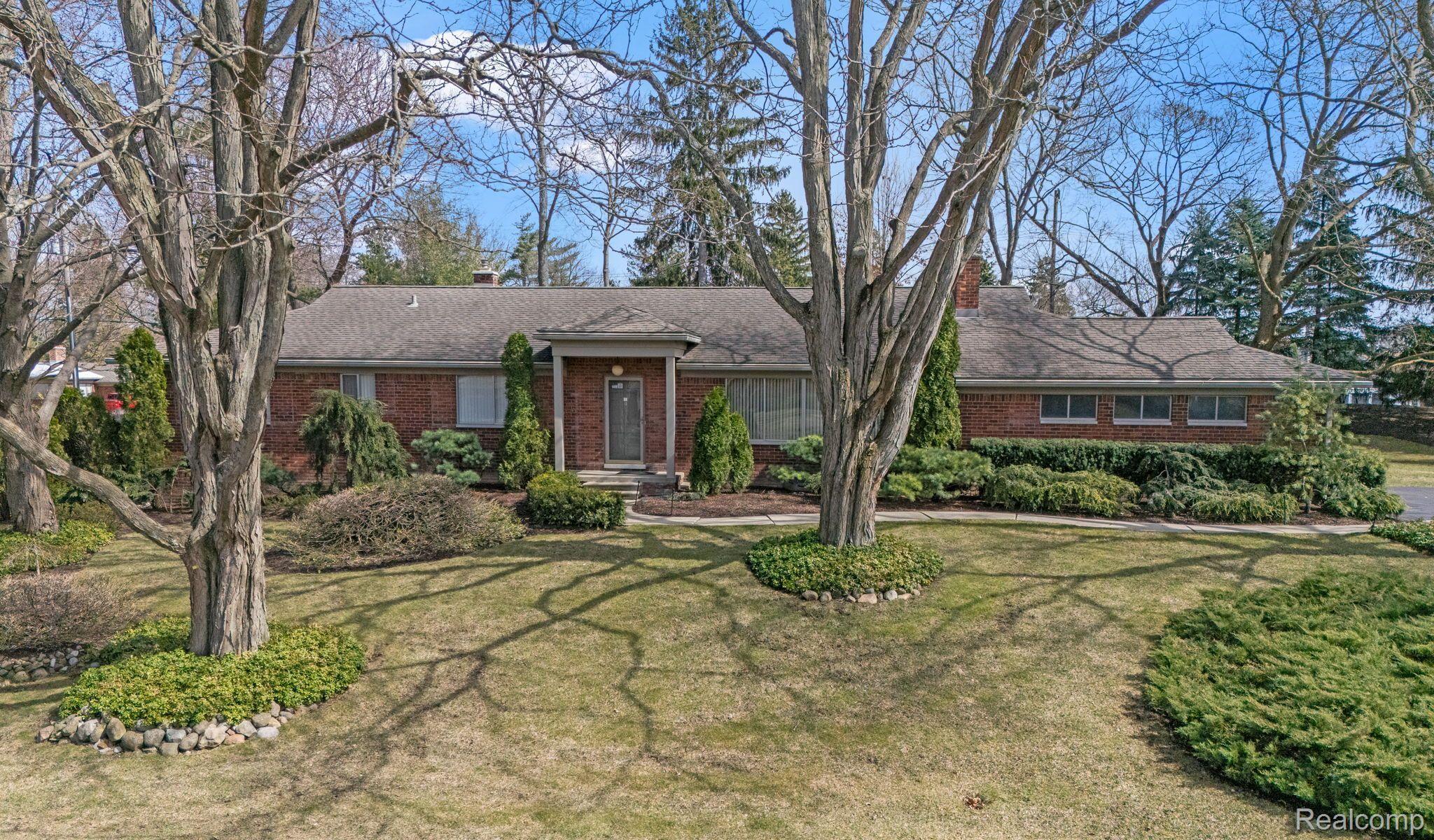 5889 ORCHARD BEND Road