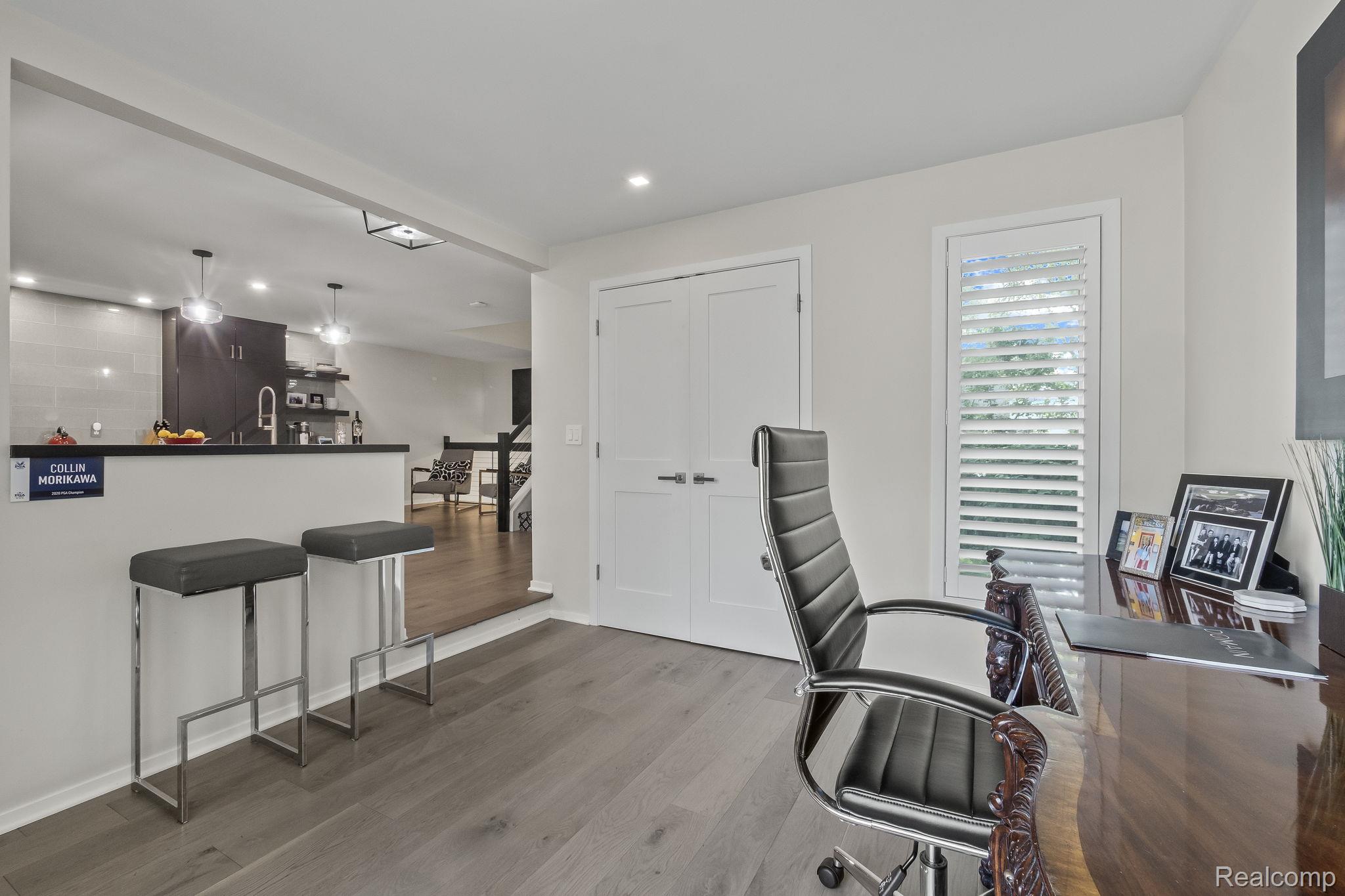418 E 5th Street 2