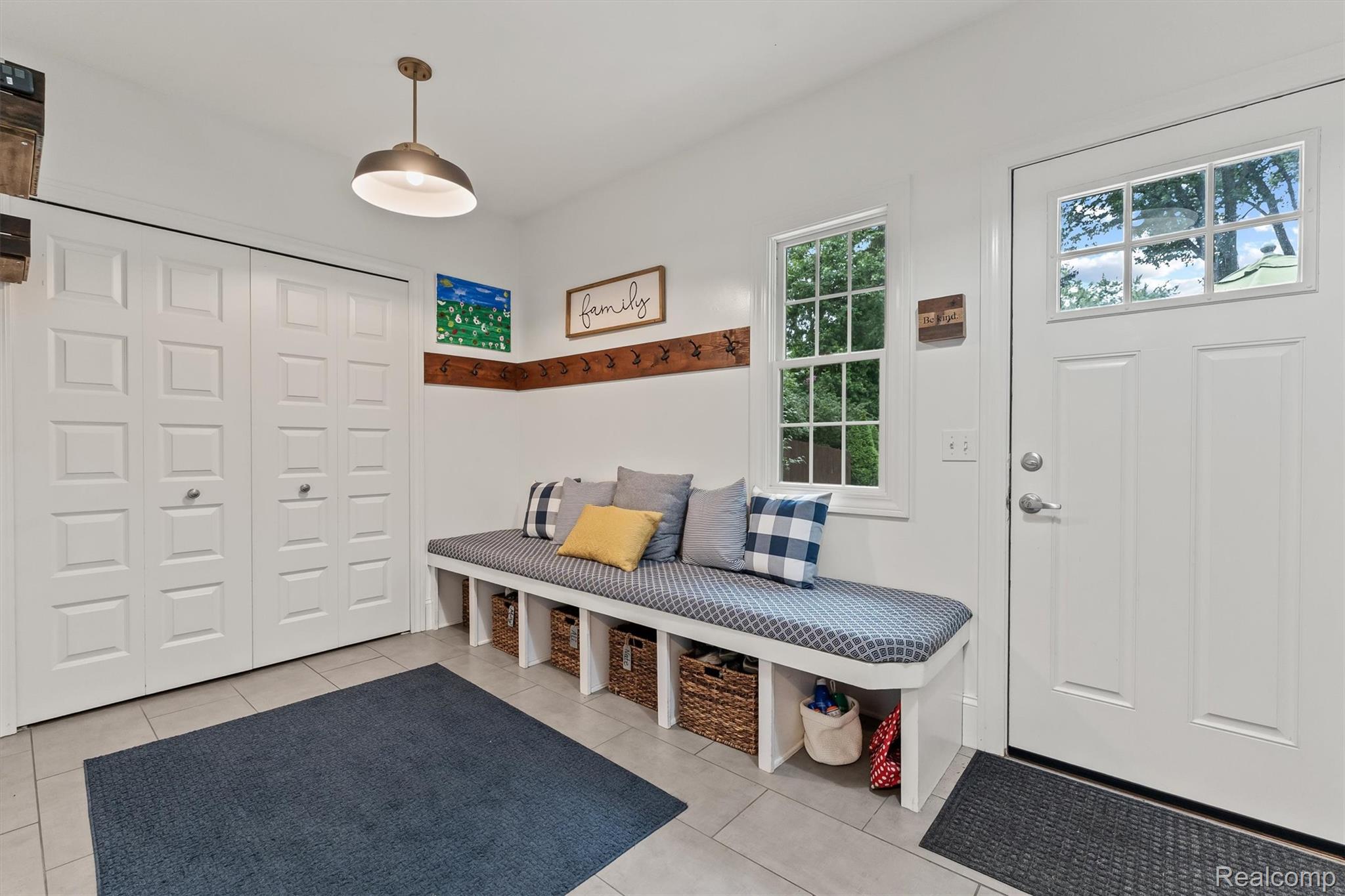 425 Mount Vernon Boulevard