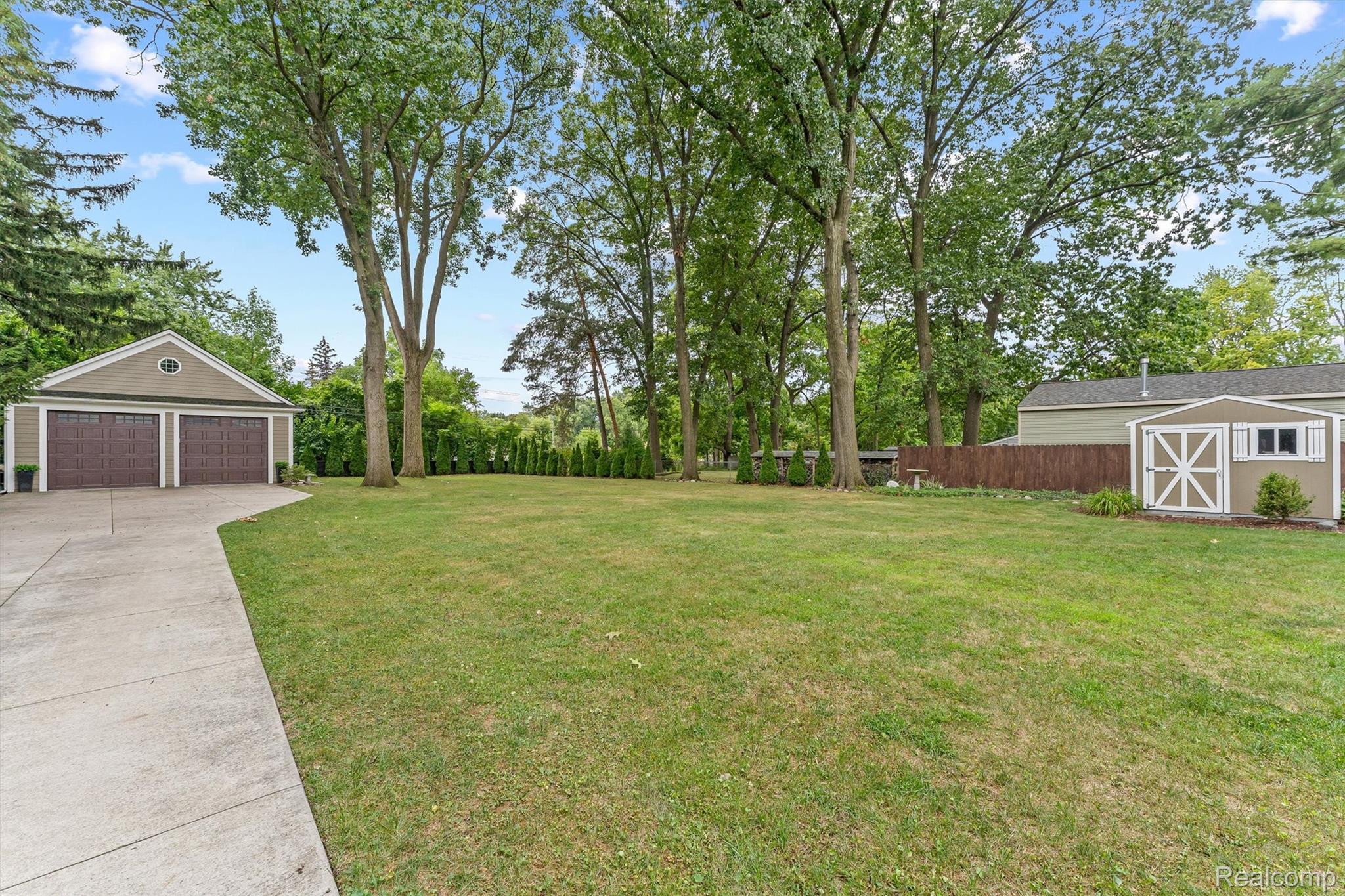 425 Mount Vernon Boulevard