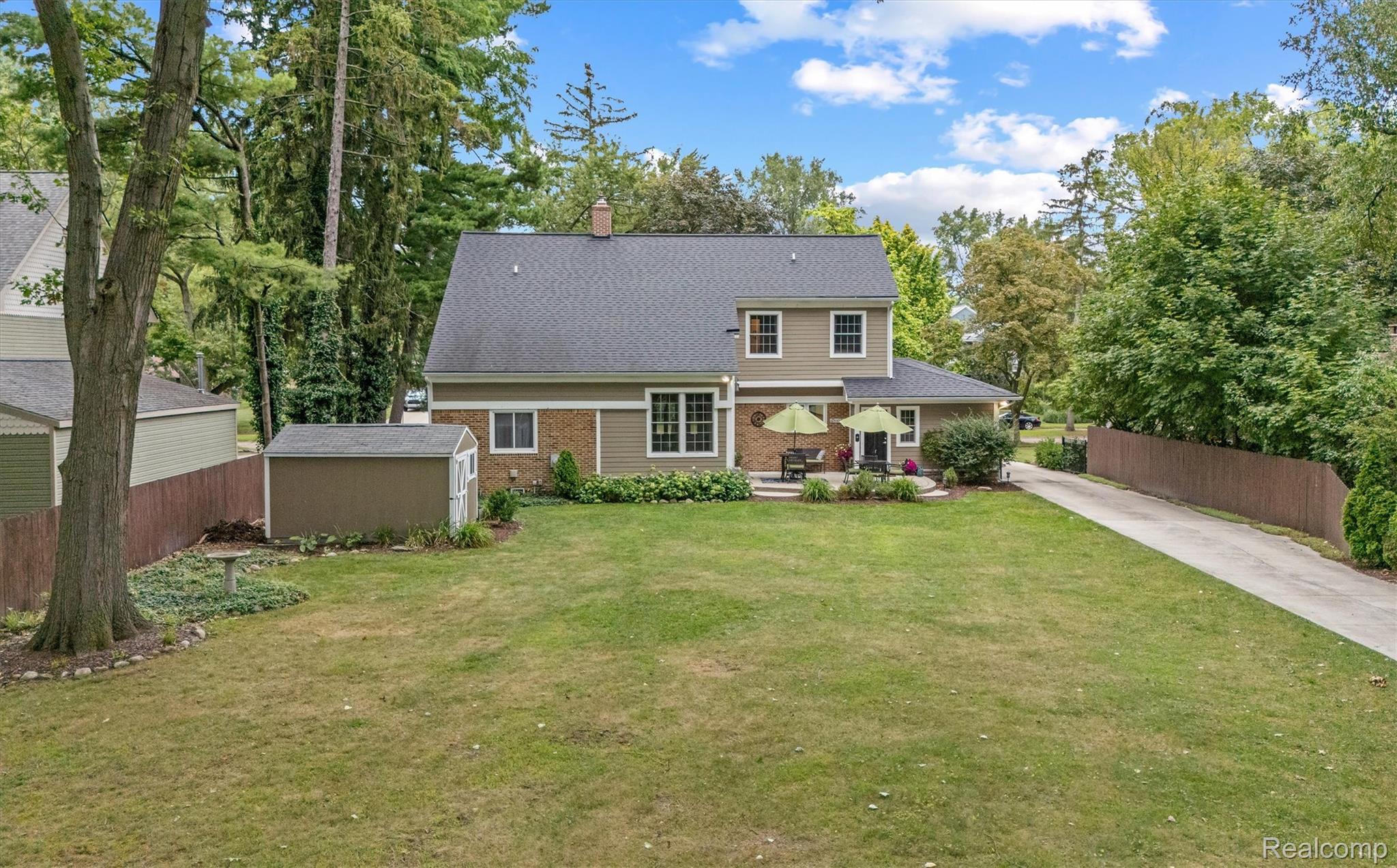 425 Mount Vernon Boulevard
