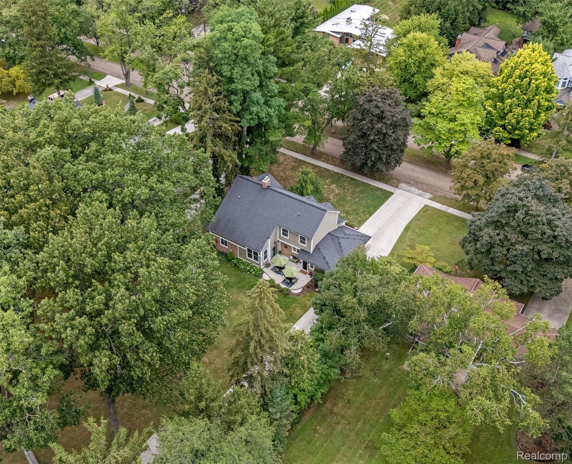 425 Mount Vernon Boulevard