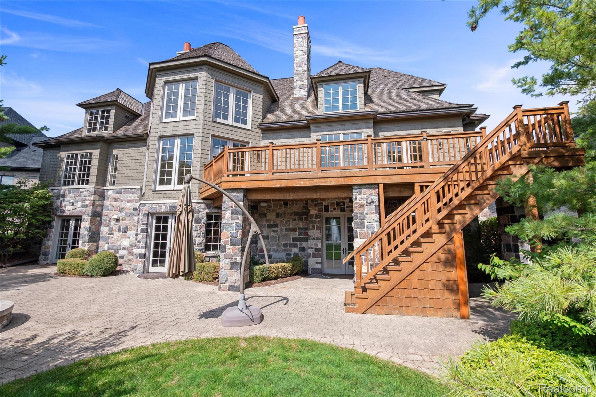 2921 Turtle Pond Court