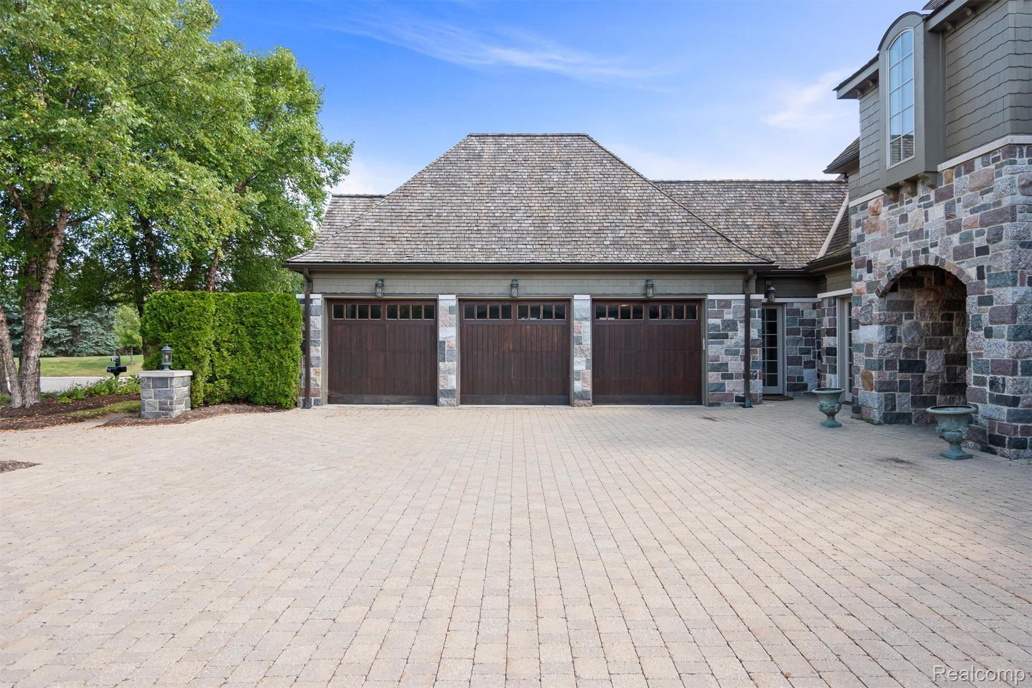 2921 Turtle Pond Court