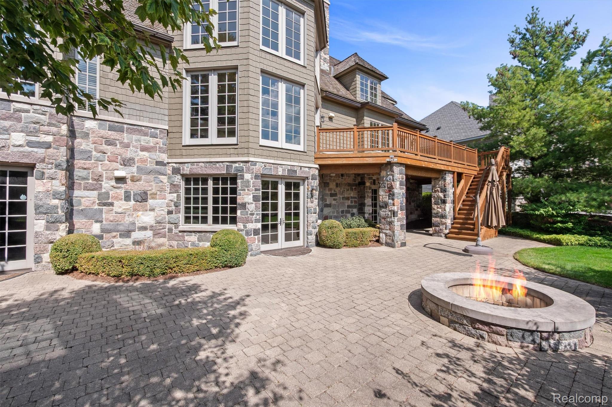 2921 Turtle Pond Court