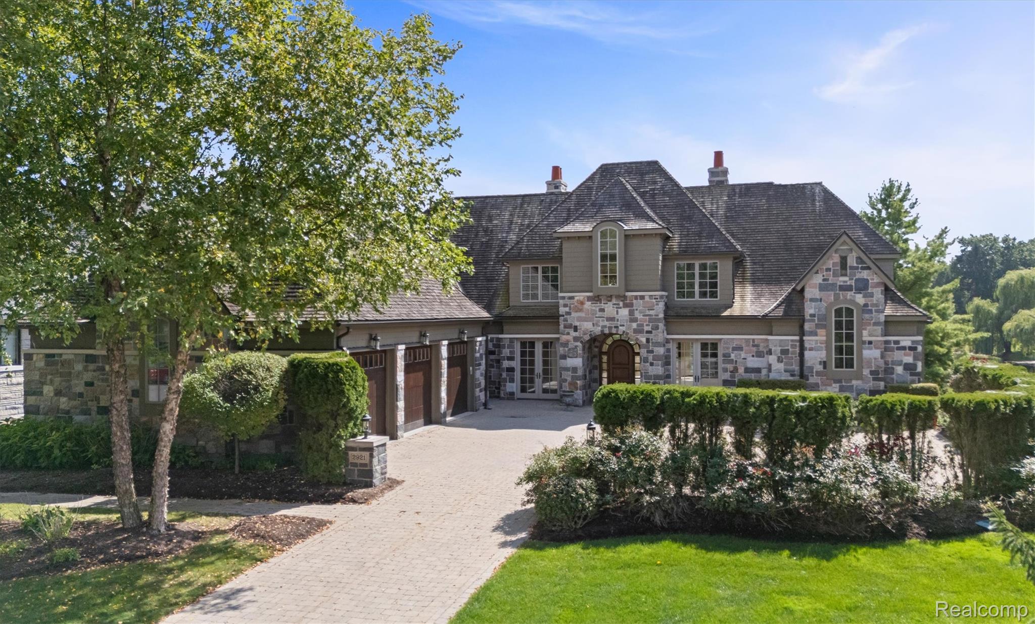2921 Turtle Pond Court