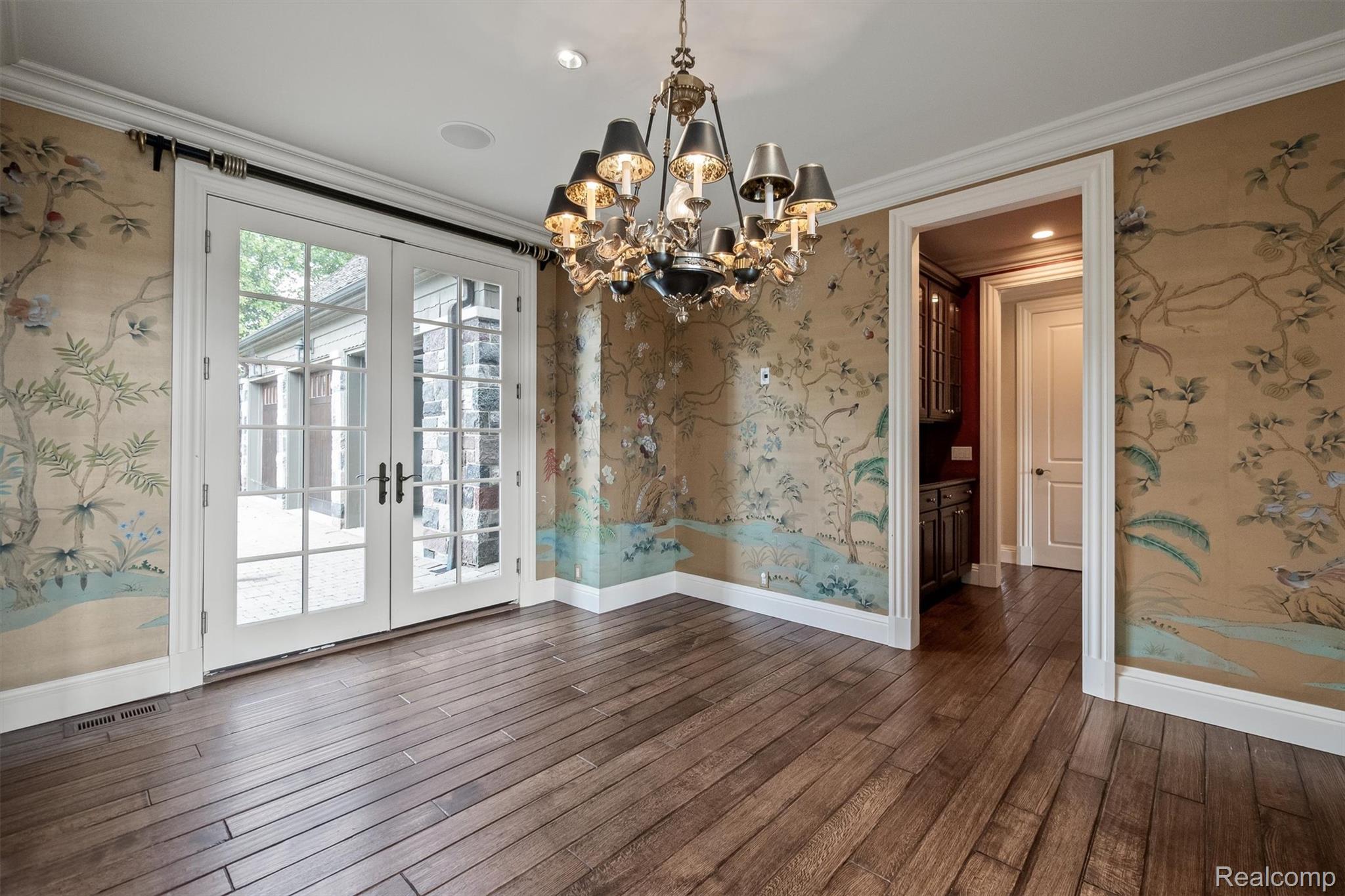 2921 Turtle Pond Court