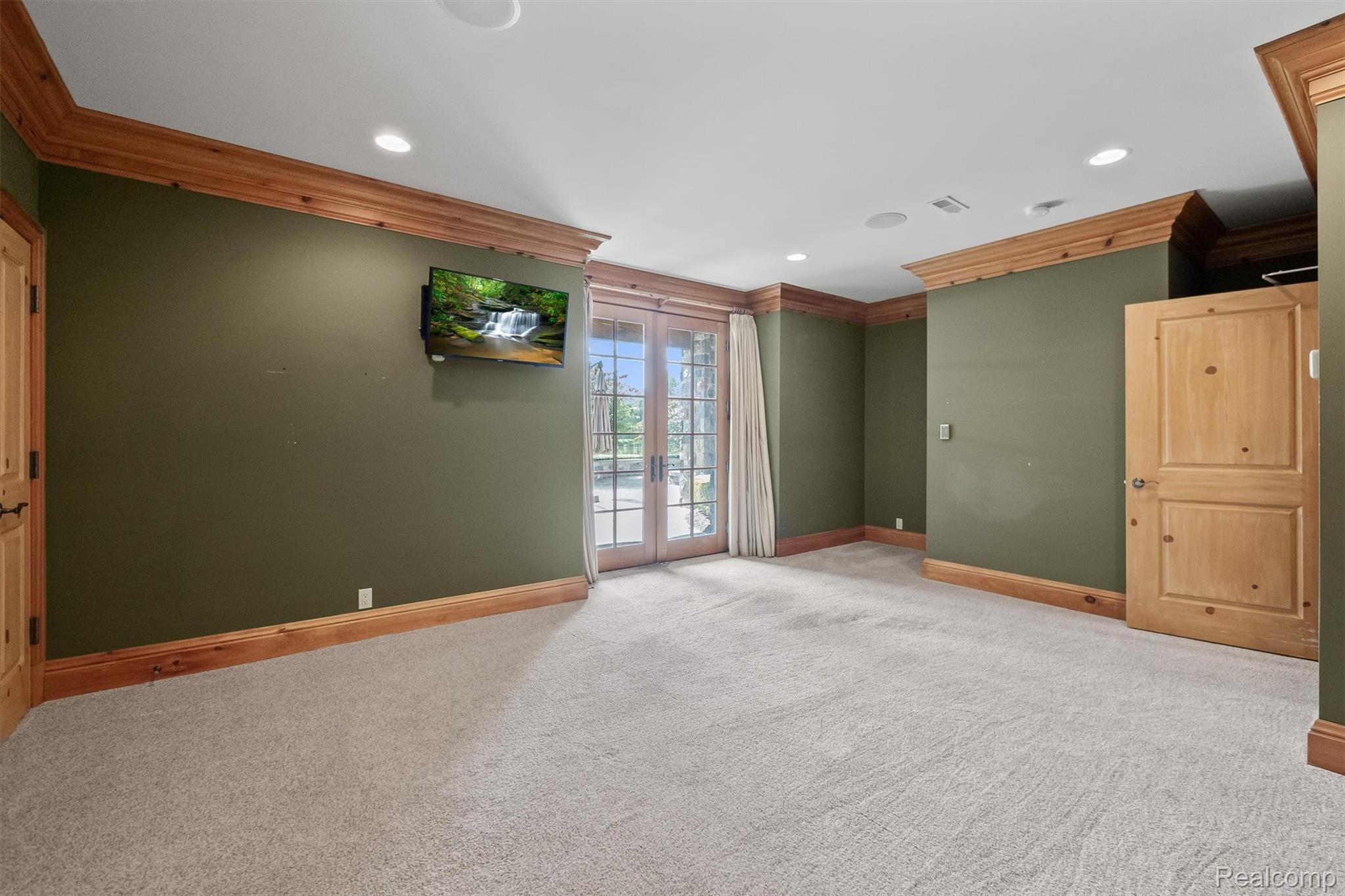 2921 Turtle Pond Court