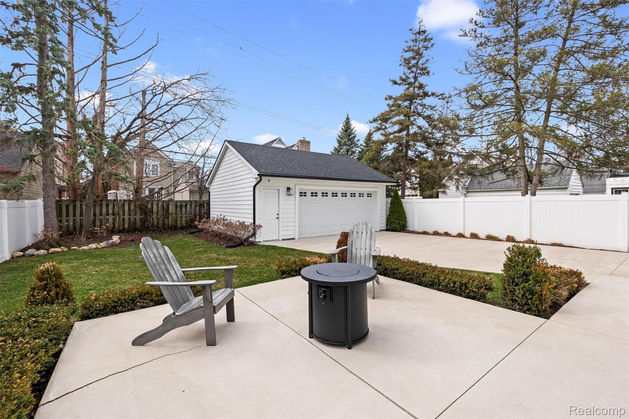 1326 Cedar Drive
