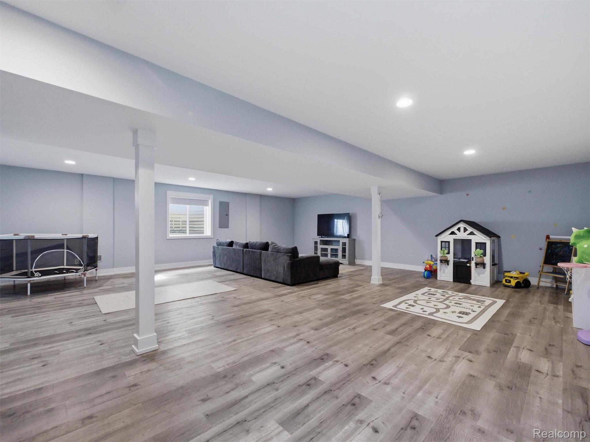 1326 Cedar Drive