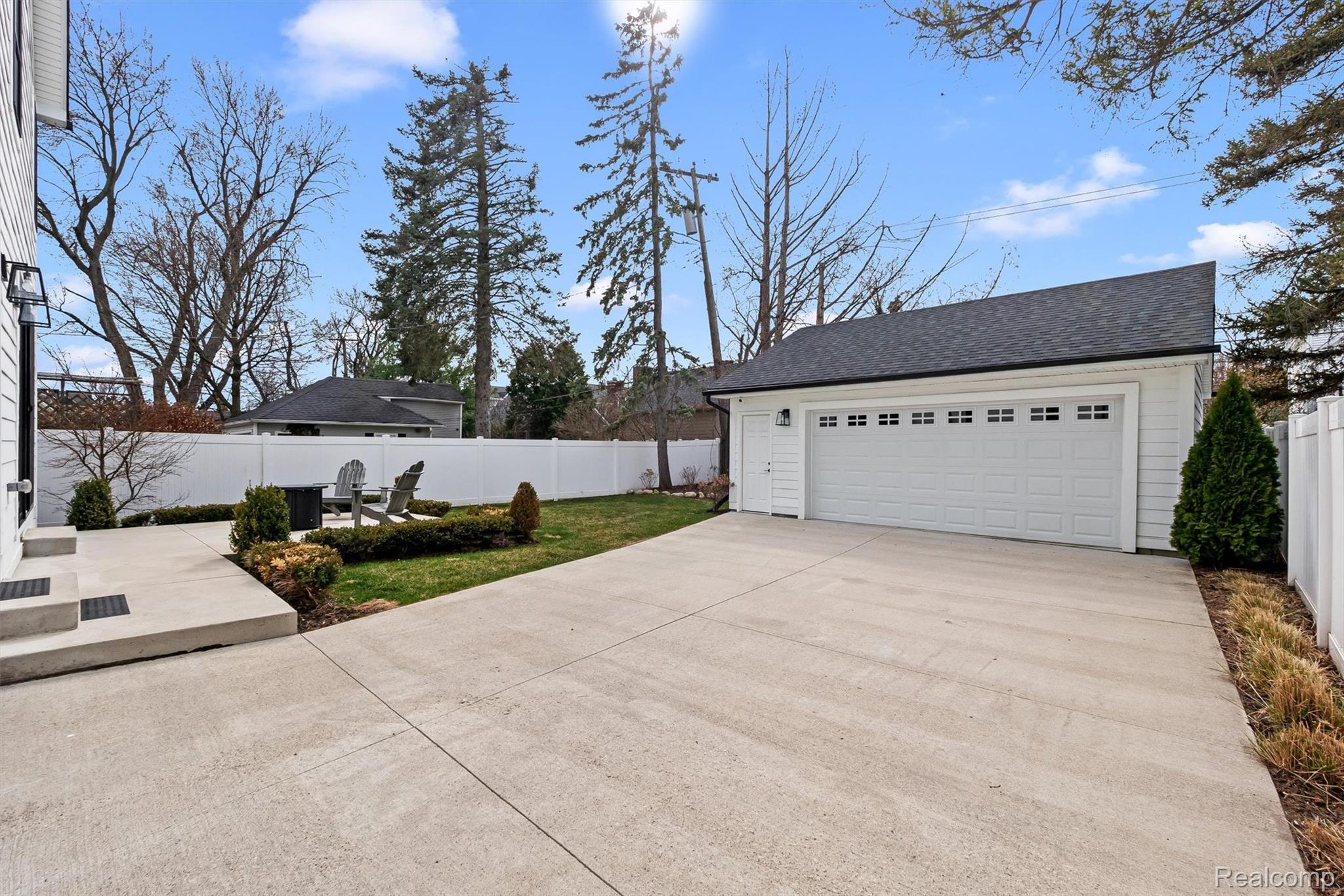1326 Cedar Drive