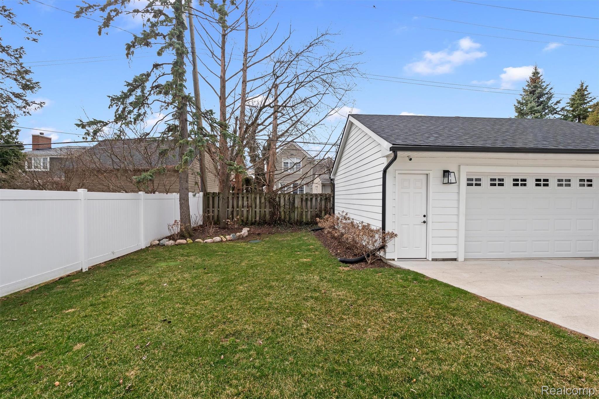 1326 Cedar Drive