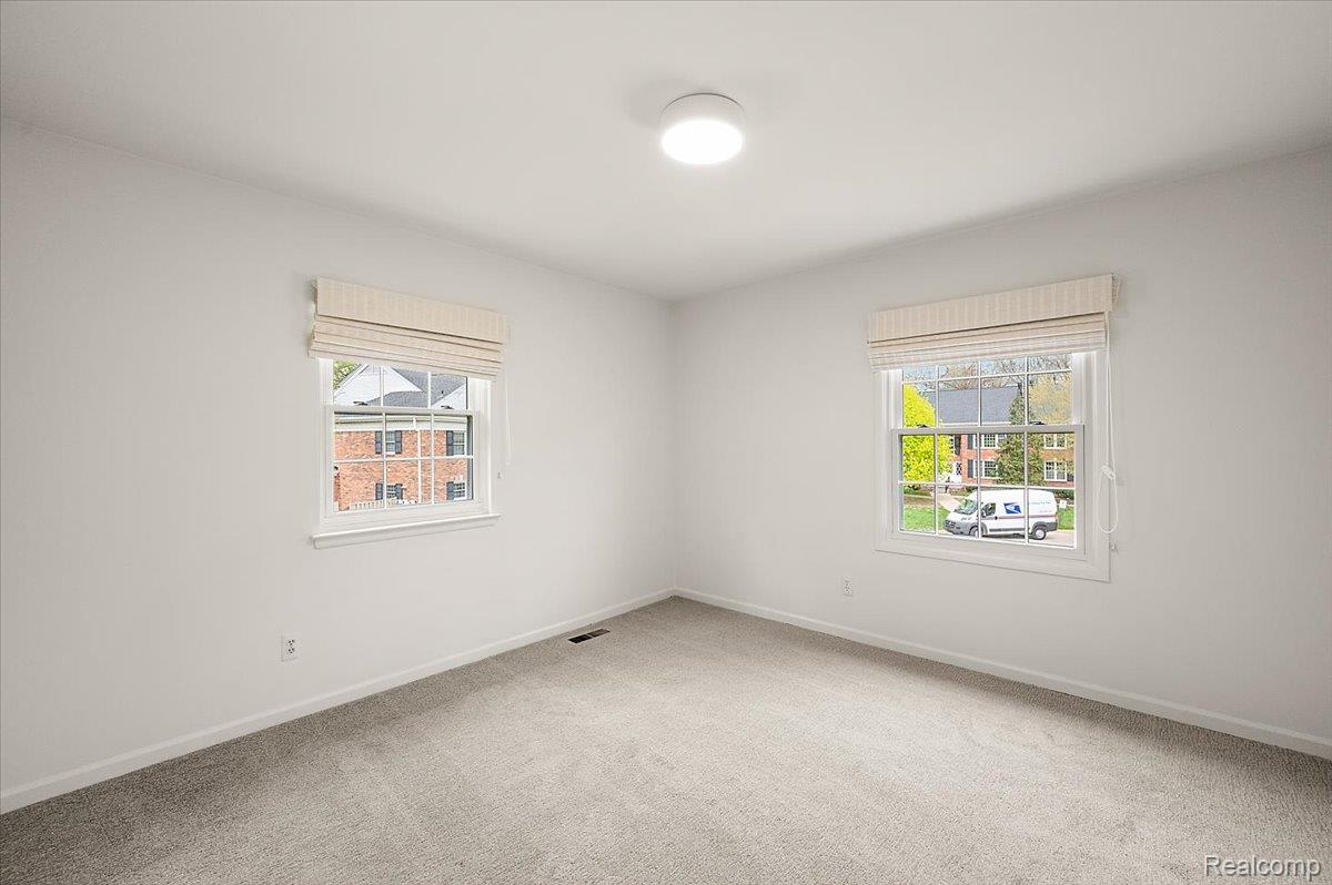 1000 Trailwood Path
