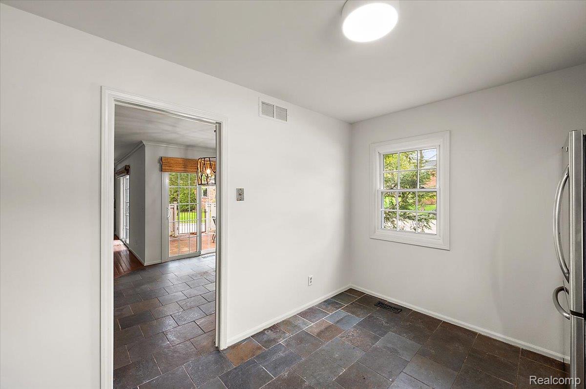 1000 Trailwood Path