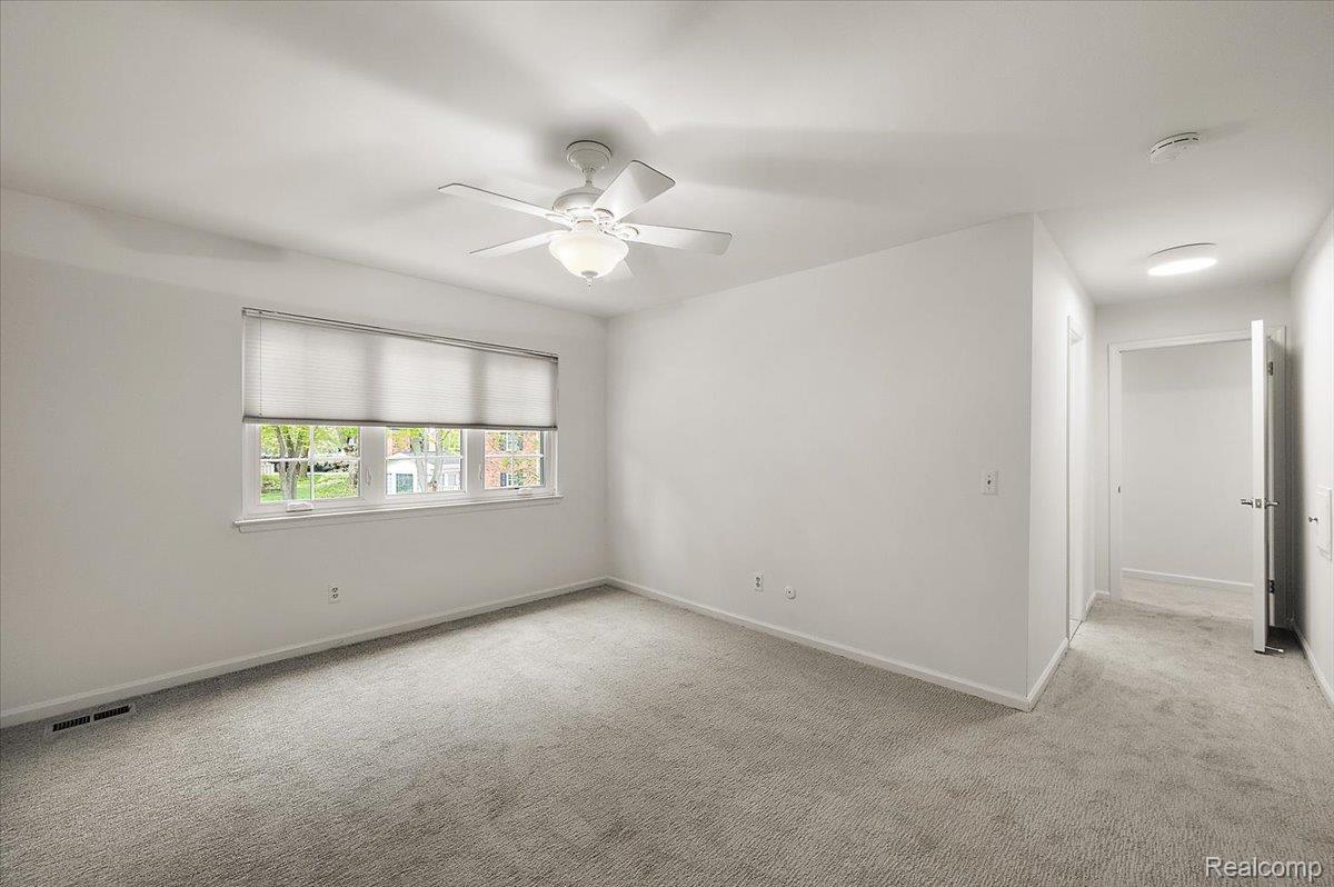 1000 Trailwood Path