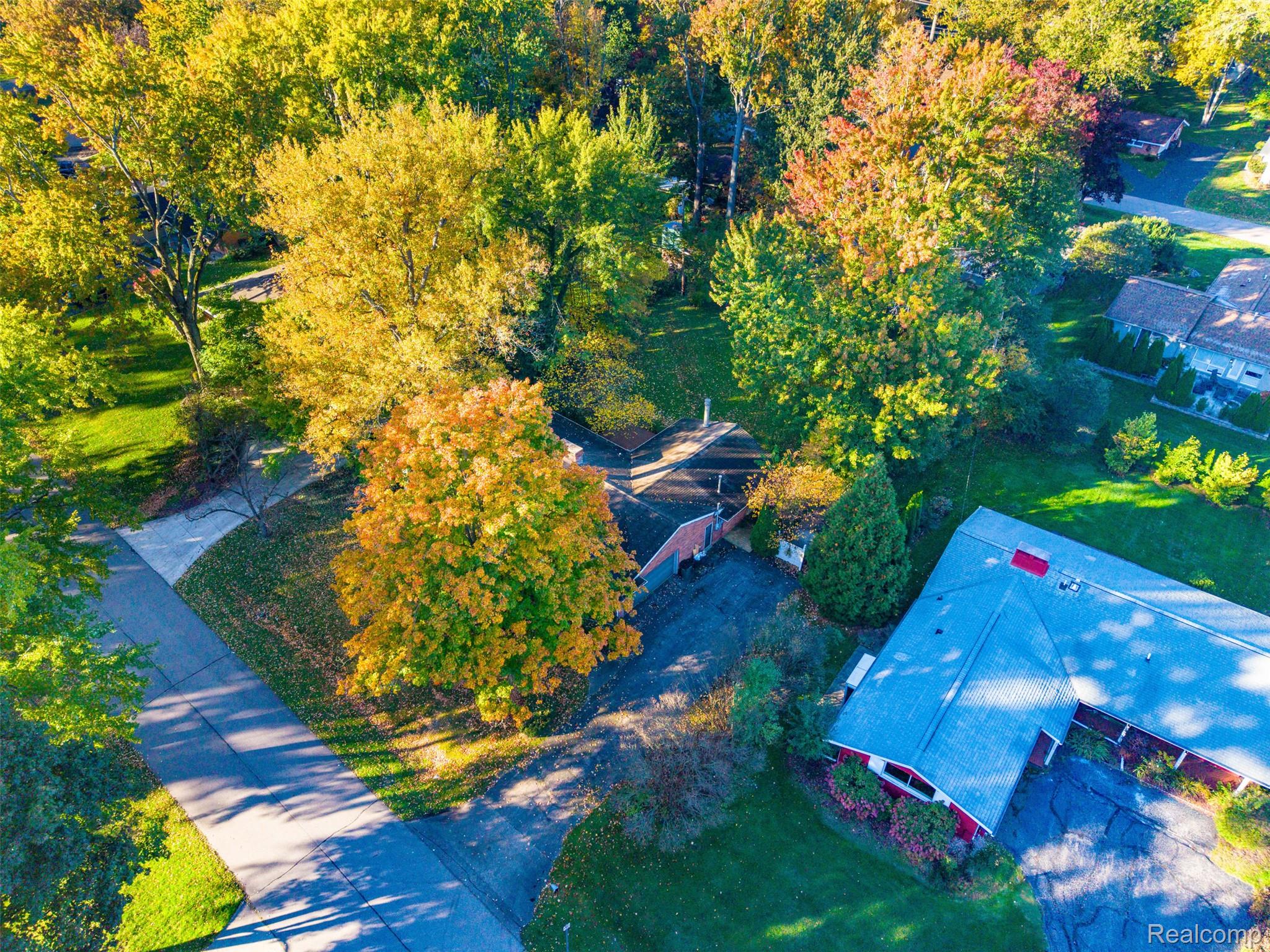 3165 Oakhill Drive