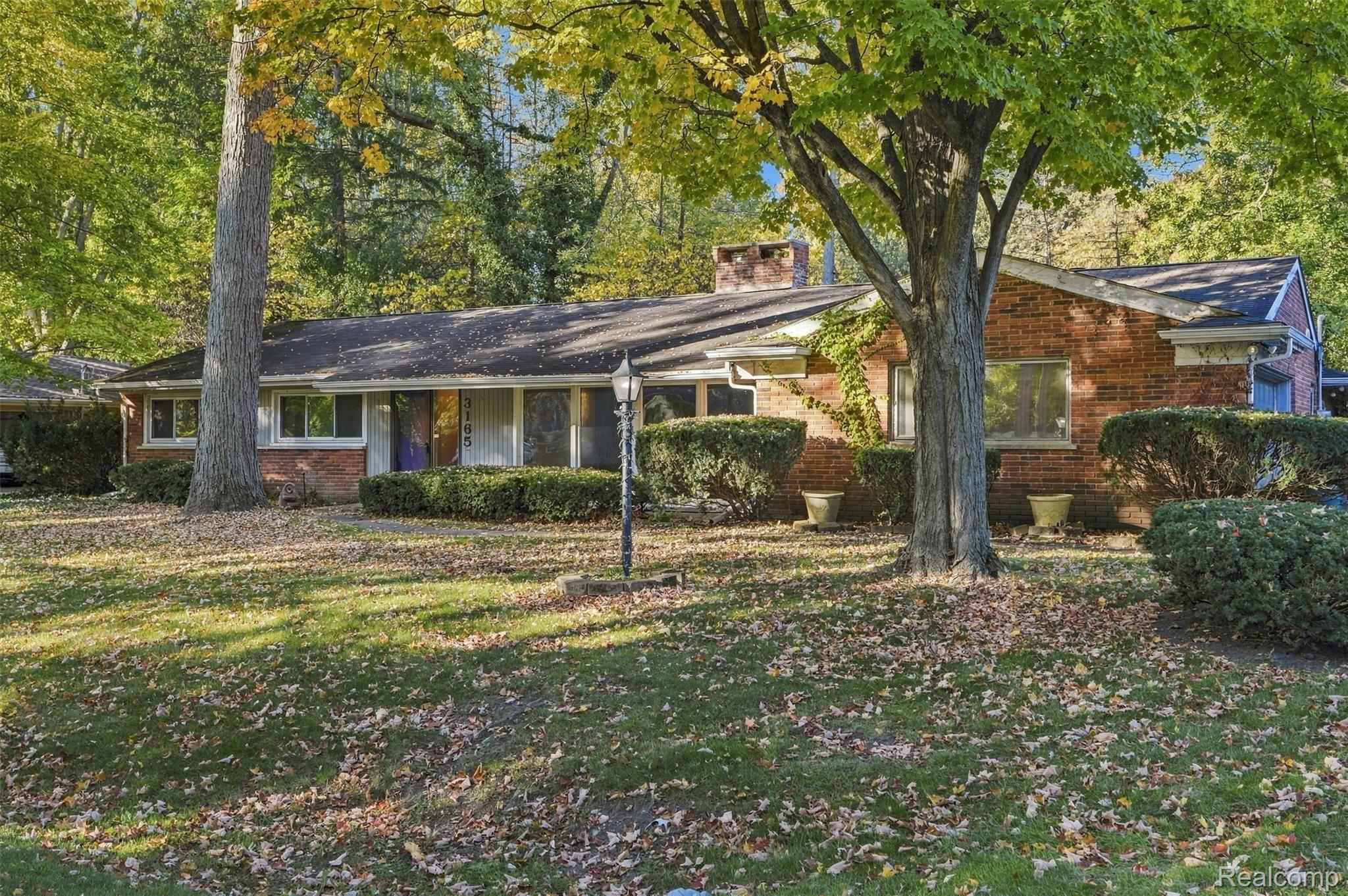 3165 Oakhill Drive