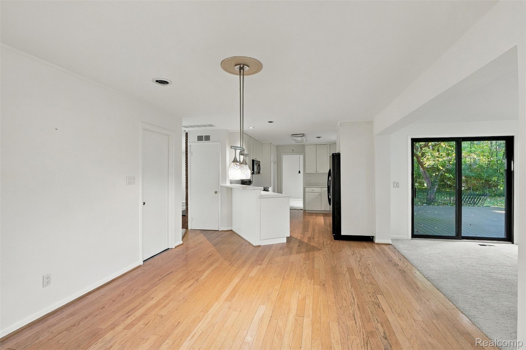 3165 Oakhill Drive