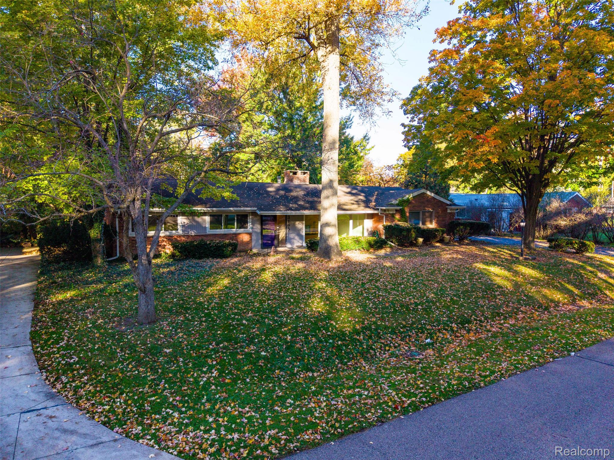 3165 Oakhill Drive