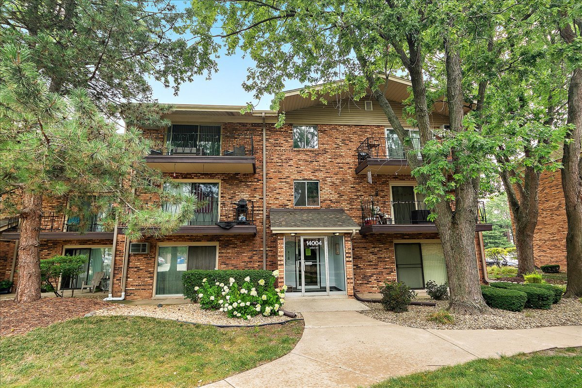14004 Waterbury Drive Unit: 1106