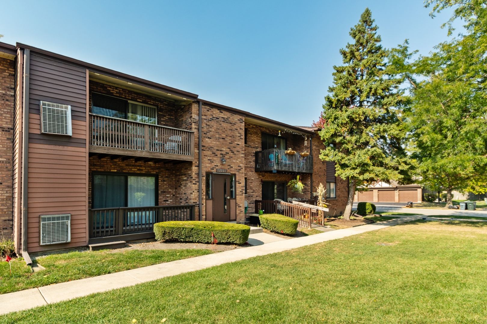 18001 Oak Park Avenue Unit: D