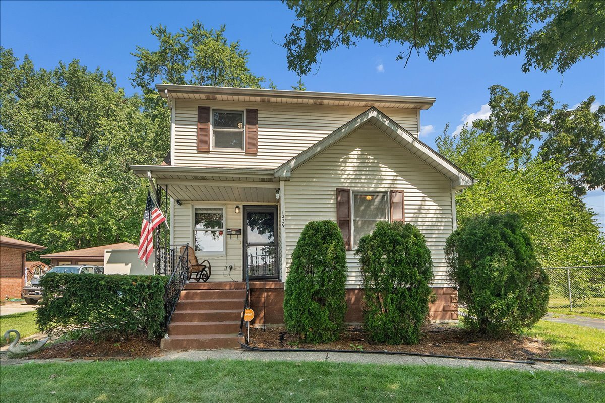 1239 Price Avenue