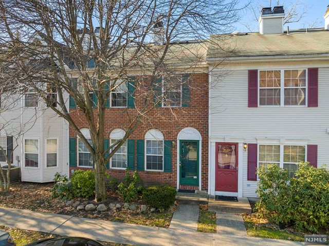 2028 Charles Court
