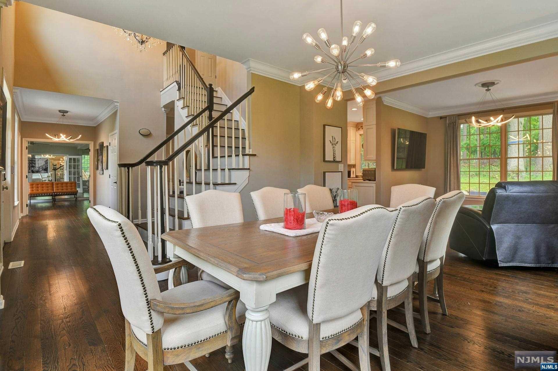15 Woods Edge Road