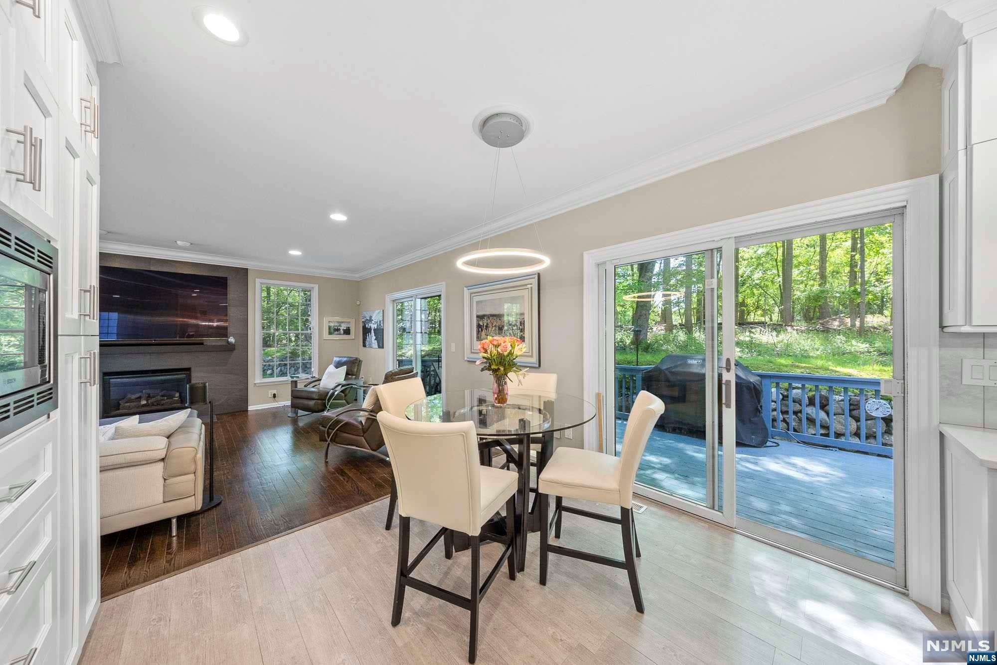 15 Woods Edge Road