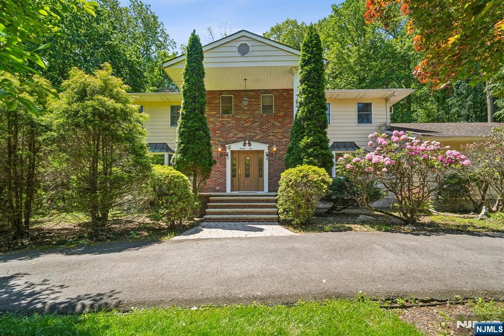 22 Christopher Place