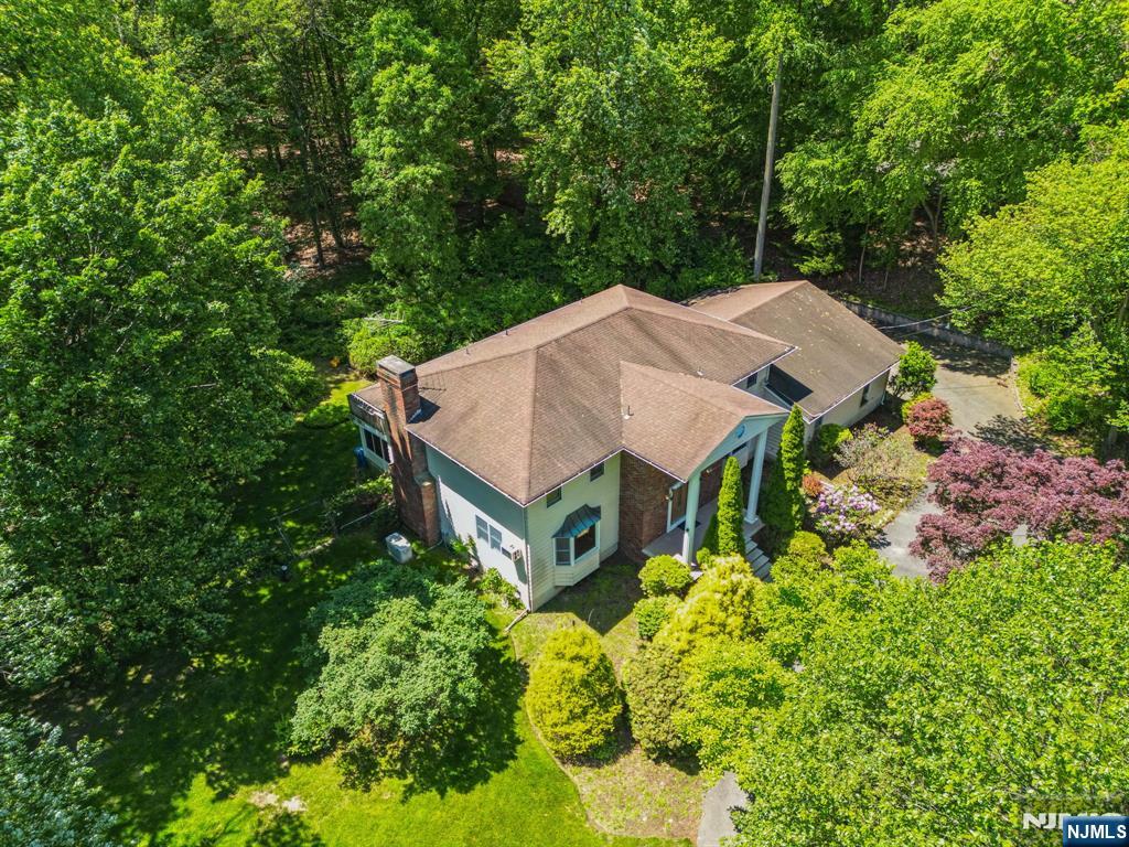 22 Christopher Place