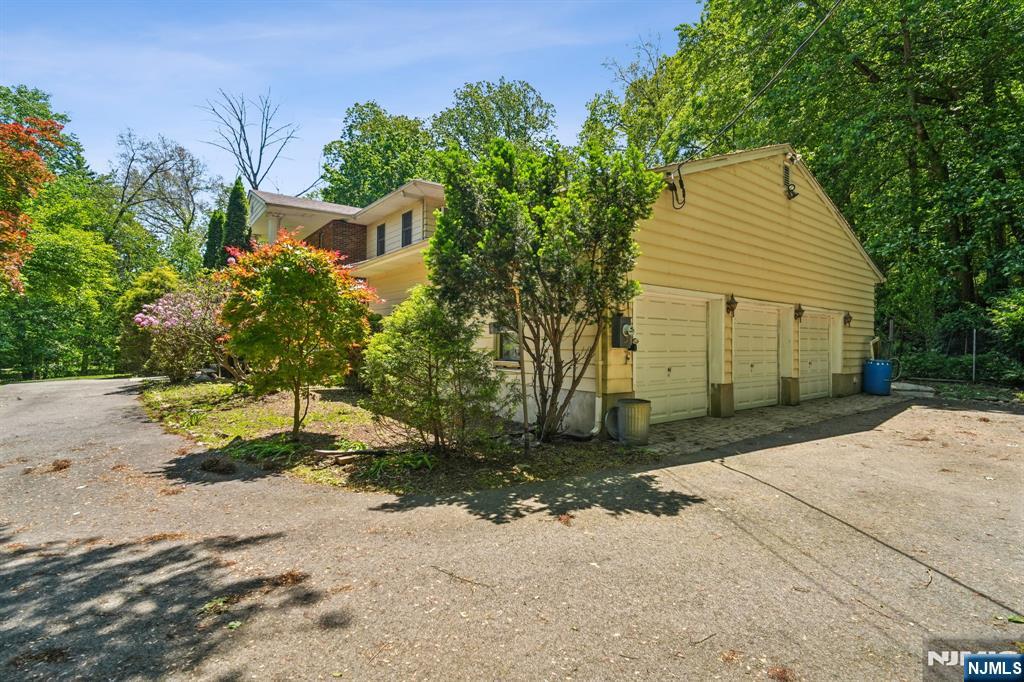 22 Christopher Place