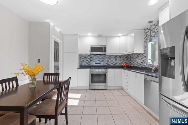 38 Berwyn Place