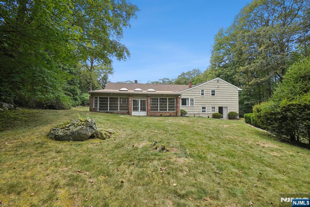 5 Powderhorn Drive