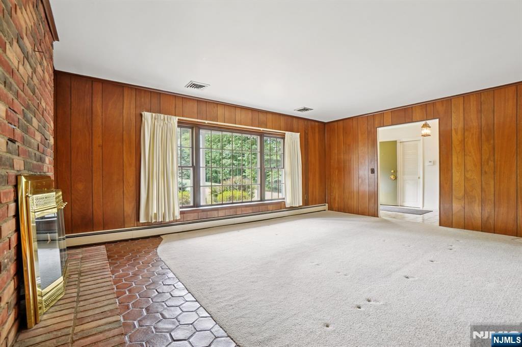 5 Powderhorn Drive