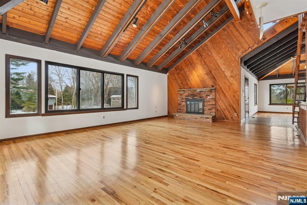 159 N Deer Trail