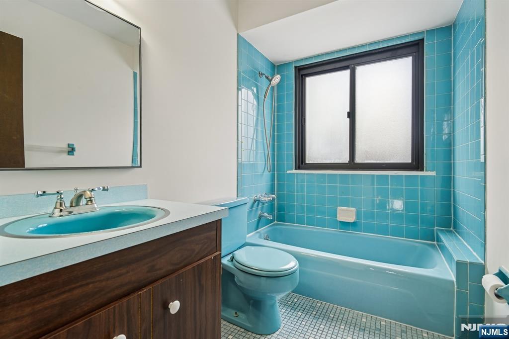 159 N Deer Trail