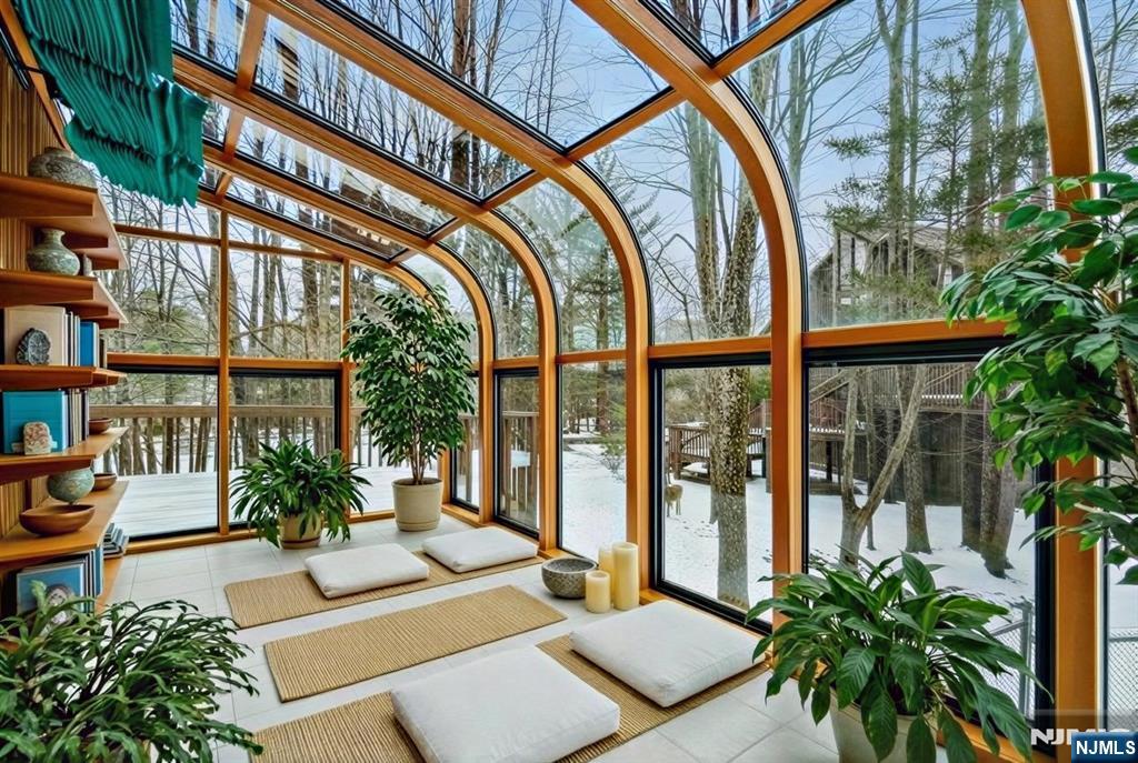 159 N Deer Trail