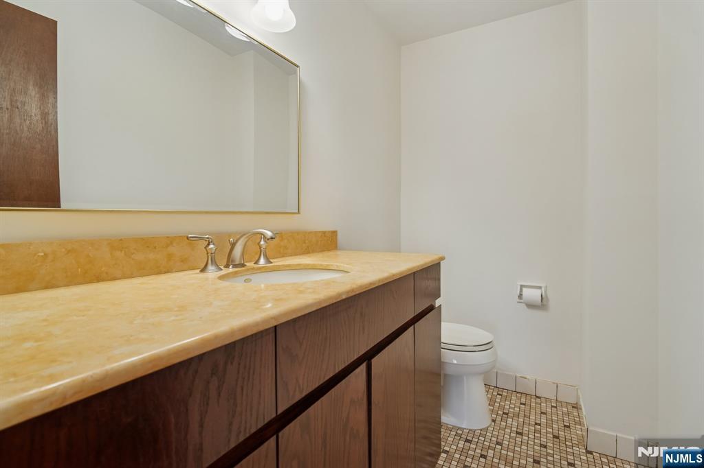 159 N Deer Trail