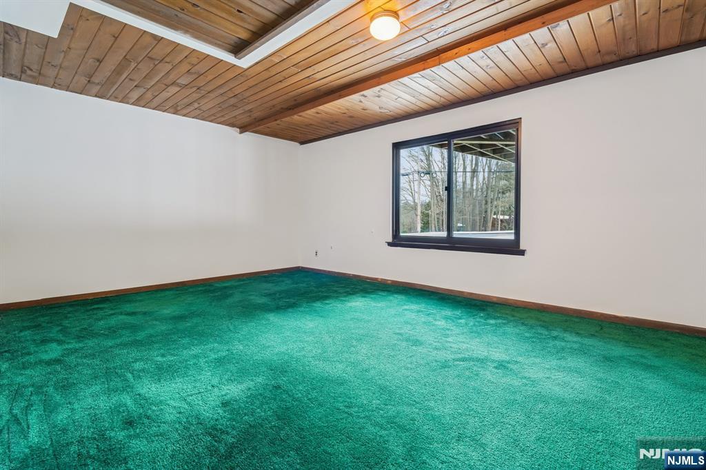 159 N Deer Trail