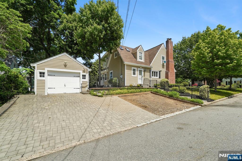 428 Fairfield Avenue