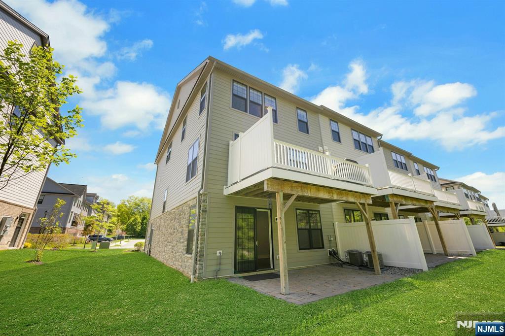 33 Cranberry Lane 17