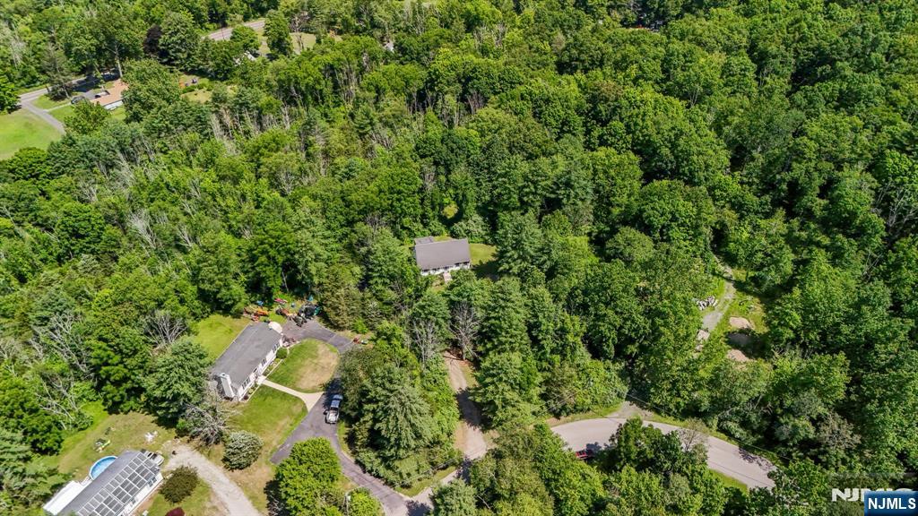 138 River View Way